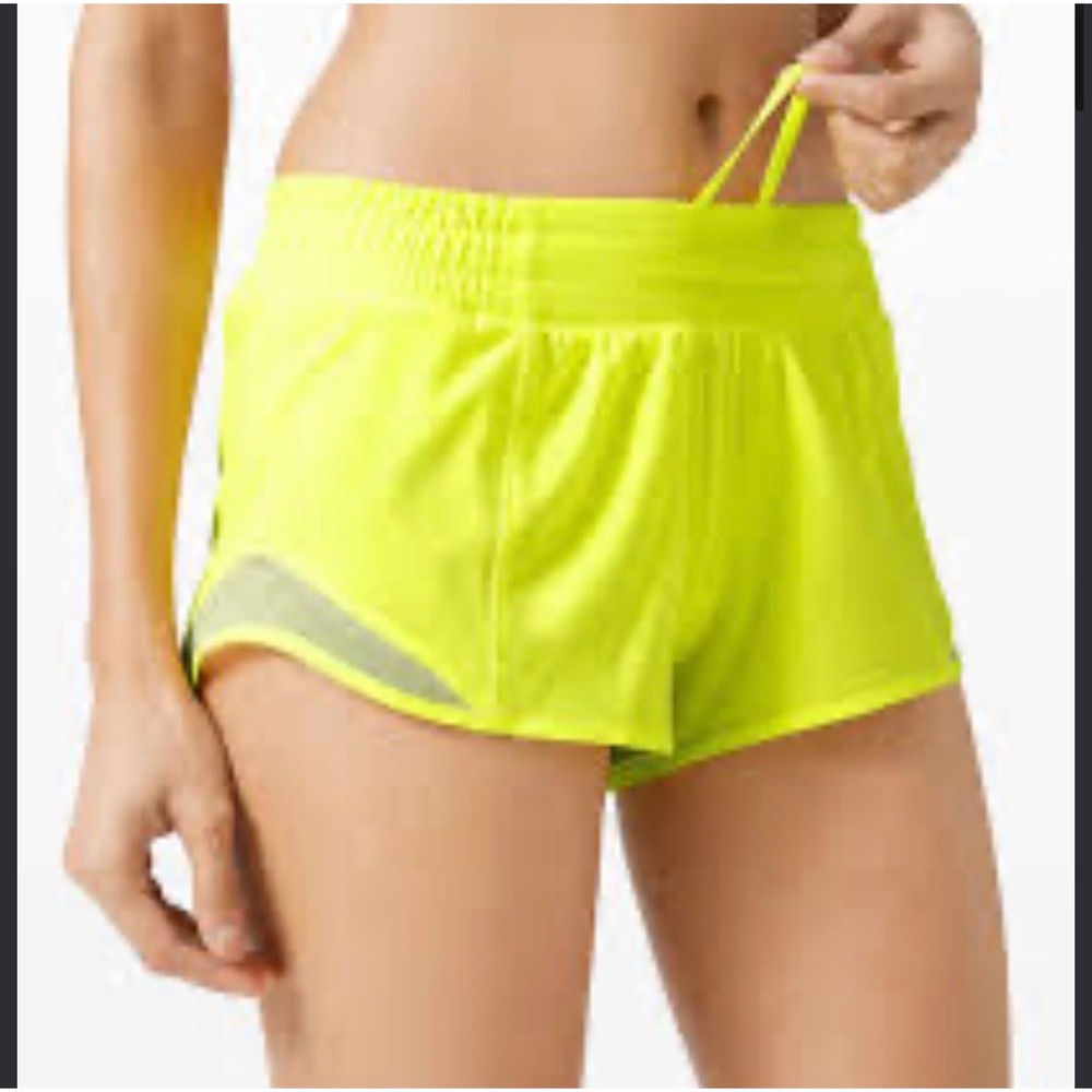 Lululemon Hotty Hot Shorts 2" Inseam Yellow Running Yoga 4